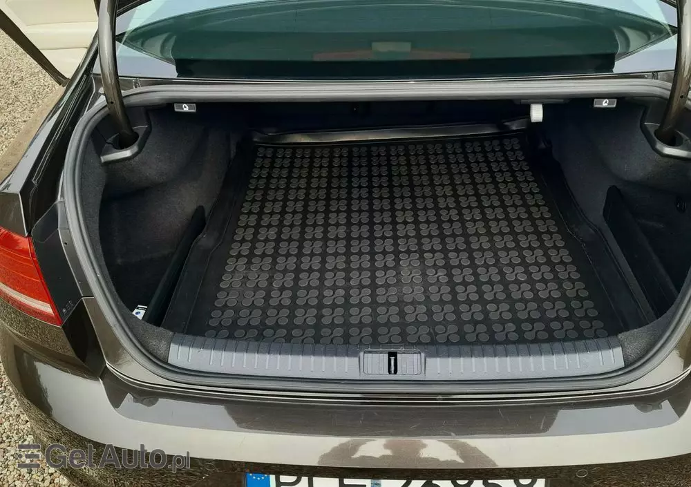 VOLKSWAGEN Passat 1.8 TSI BMT Comfortline