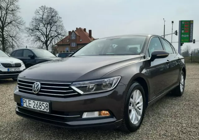VOLKSWAGEN Passat 1.8 TSI BMT Comfortline