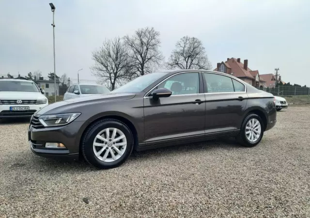 VOLKSWAGEN Passat 1.8 TSI BMT Comfortline