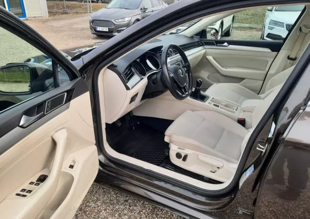 VOLKSWAGEN Passat 1.8 TSI BMT Comfortline