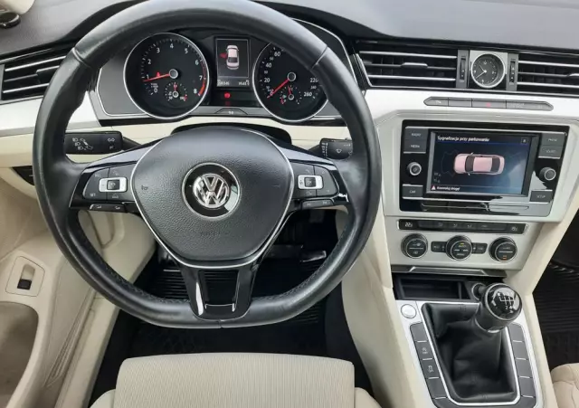 VOLKSWAGEN Passat 1.8 TSI BMT Comfortline