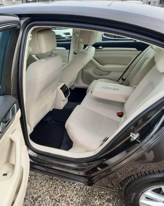 VOLKSWAGEN Passat 1.8 TSI BMT Comfortline