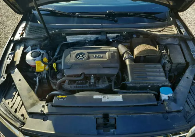 VOLKSWAGEN Passat 1.8 TSI BMT Comfortline