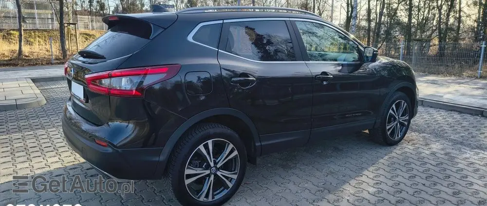 NISSAN Qashqai 1.2 DIG-T N-Connecta Xtronic