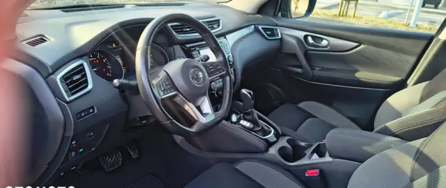 NISSAN Qashqai 1.2 DIG-T N-Connecta Xtronic