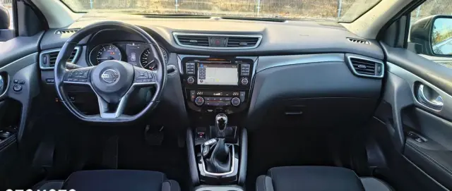 NISSAN Qashqai 1.2 DIG-T N-Connecta Xtronic