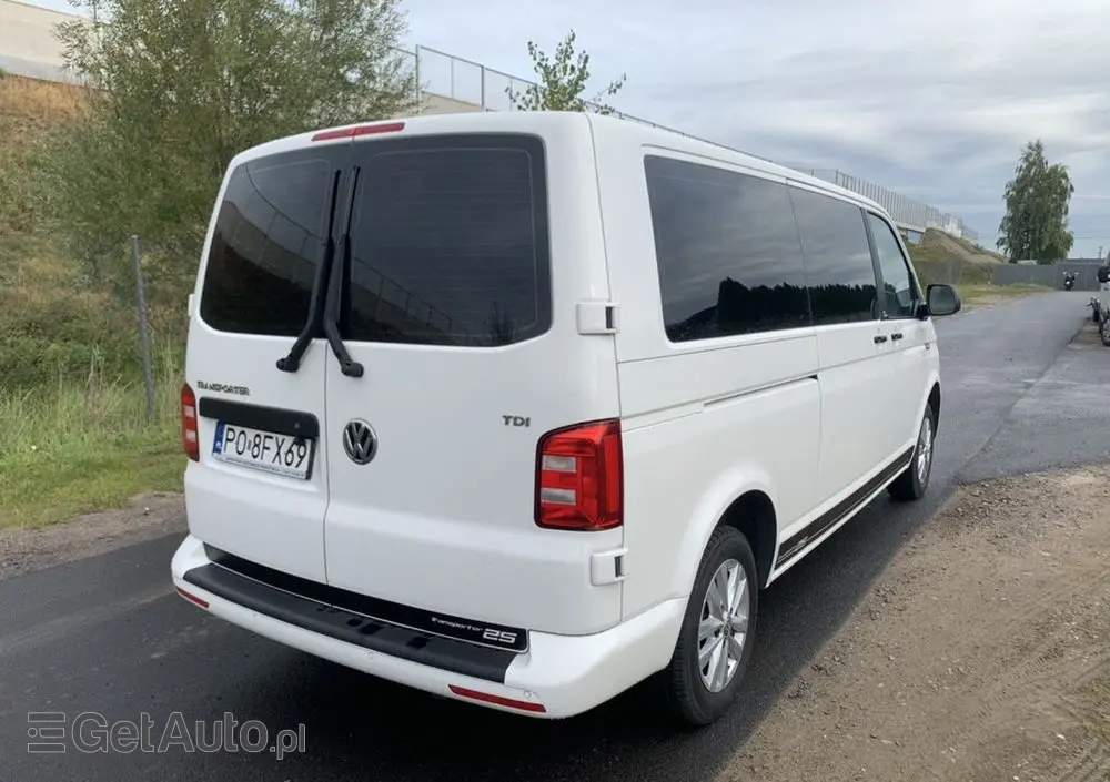 VOLKSWAGEN Transporter 