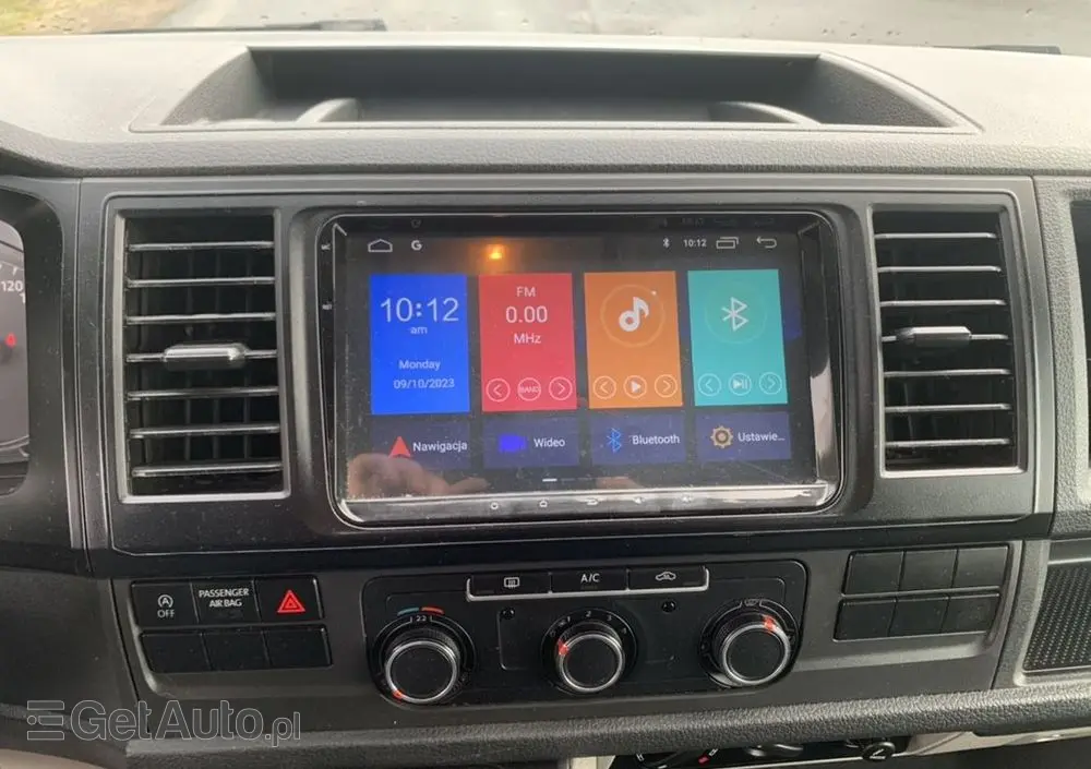 VOLKSWAGEN Transporter 