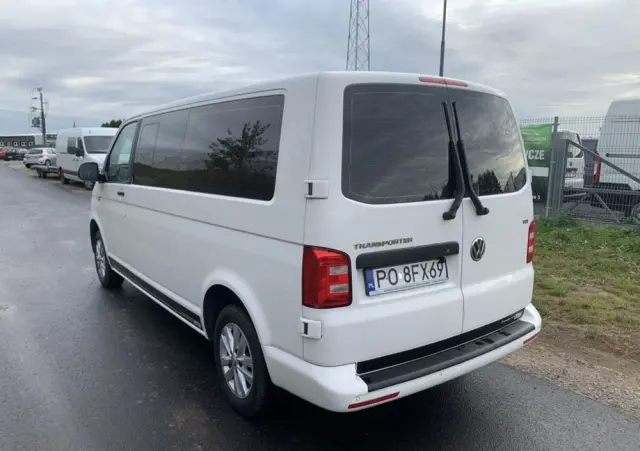 VOLKSWAGEN Transporter 