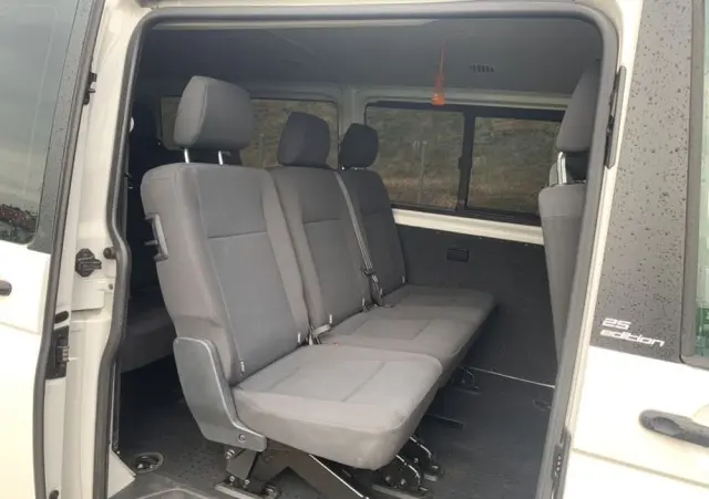 VOLKSWAGEN Transporter 