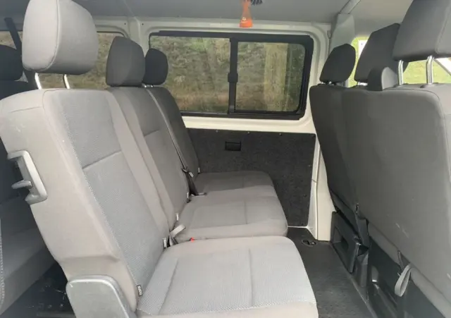 VOLKSWAGEN Transporter 