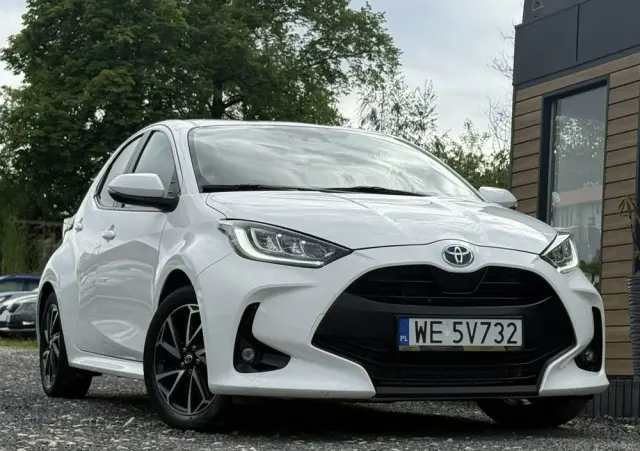 TOYOTA Yaris Hybrid 1.5 Comfort