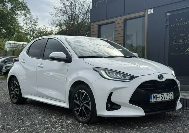 TOYOTA Yaris Hybrid 1.5 Comfort