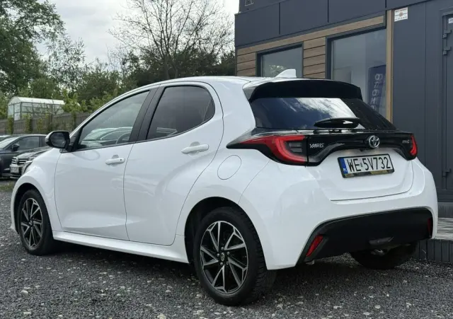 TOYOTA Yaris Hybrid 1.5 Comfort