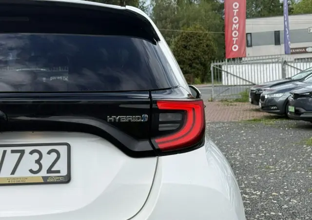 TOYOTA Yaris Hybrid 1.5 Comfort