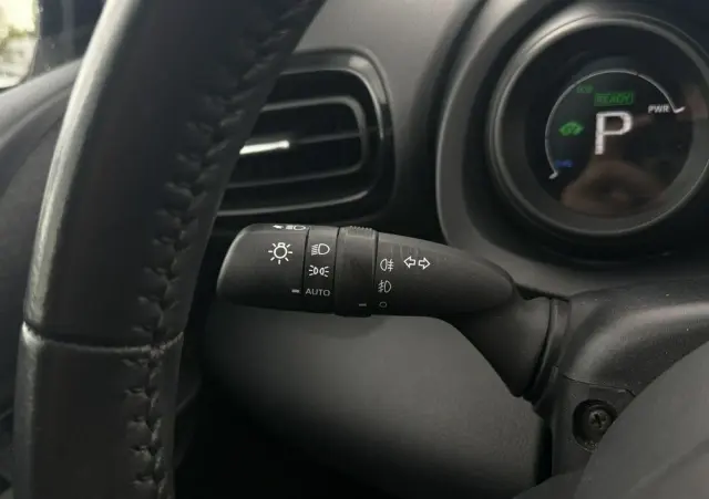 TOYOTA Yaris Hybrid 1.5 Comfort