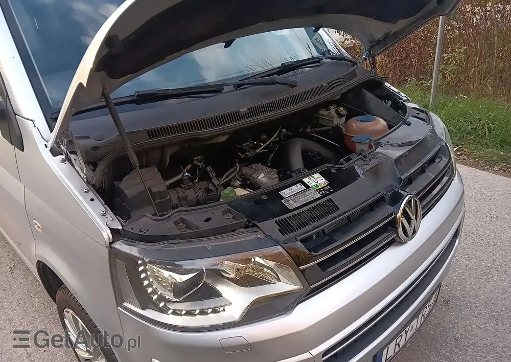 VOLKSWAGEN Transporter 