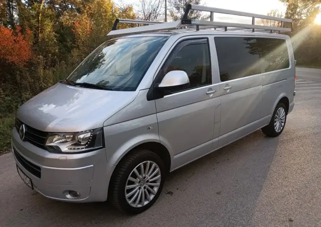 VOLKSWAGEN Transporter 