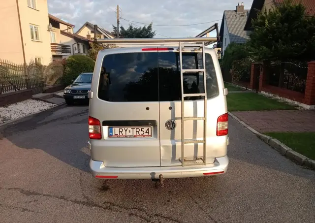 VOLKSWAGEN Transporter 
