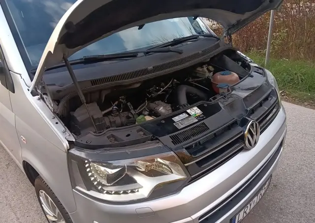 VOLKSWAGEN Transporter 