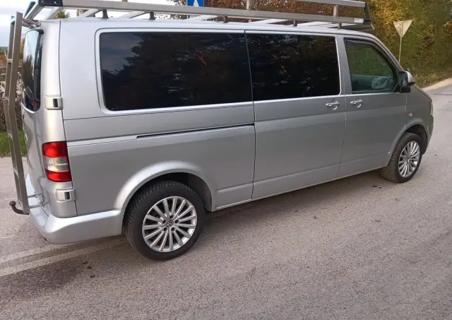 VOLKSWAGEN Transporter 