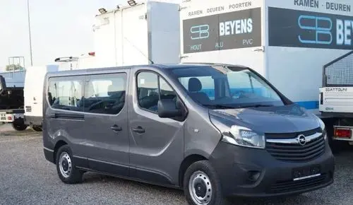 OPEL Vivaro 
