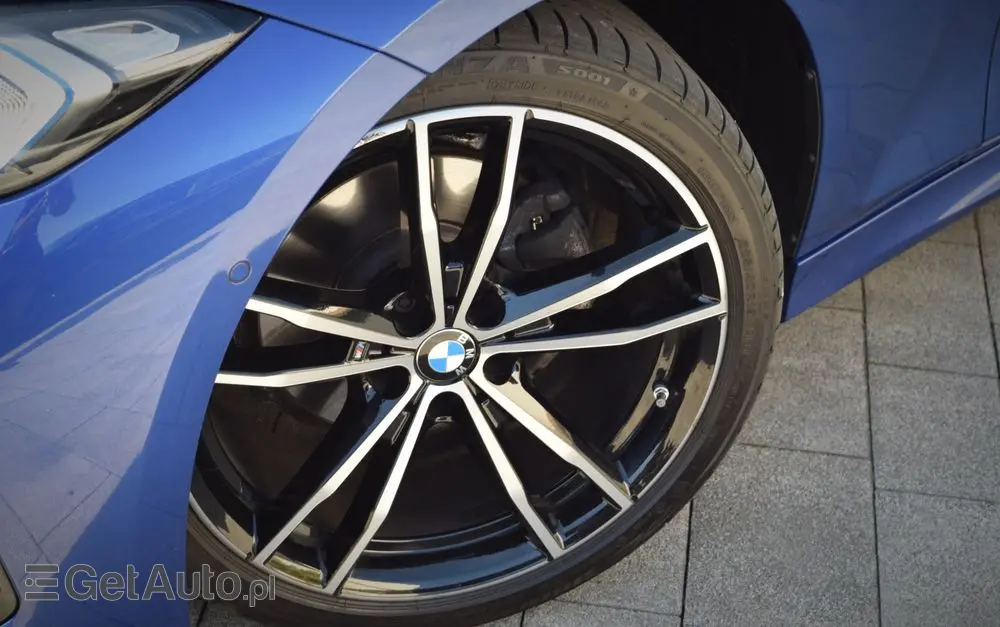 BMW Seria 3 320d xDrive M Sport sport