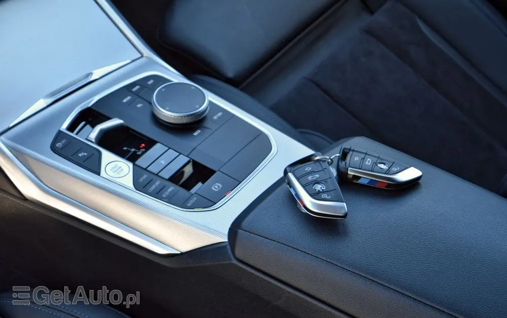 BMW Seria 3 320d xDrive M Sport sport