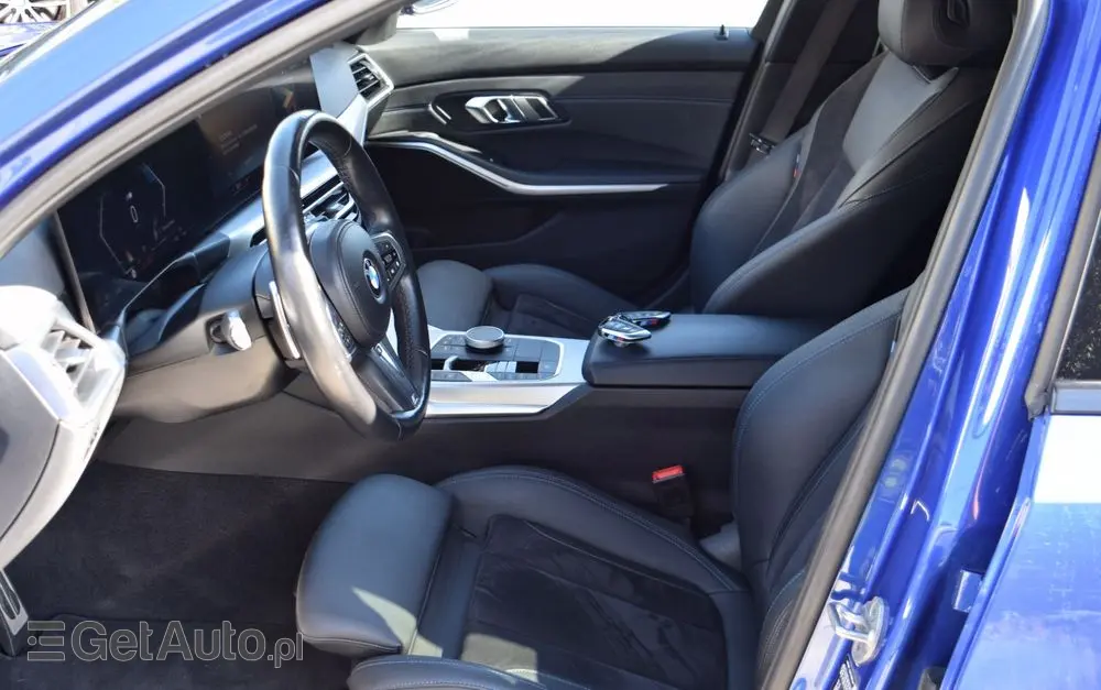 BMW Seria 3 320d xDrive M Sport sport