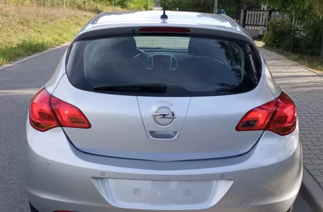OPEL Astra 1.6 (115 KM) Automatic