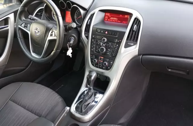 OPEL Astra 1.6 (115 KM) Automatic