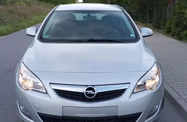 OPEL Astra 1.6 (115 KM) Automatic