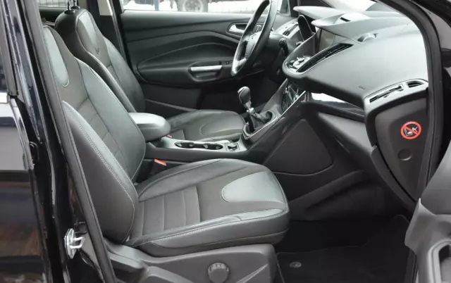 FORD Kuga 2.0 TDCi 4WD Titanium