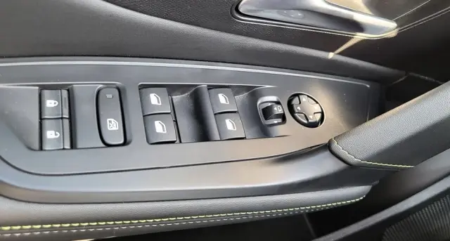 PEUGEOT 308 1.2 PureTech GT S&S EAT8