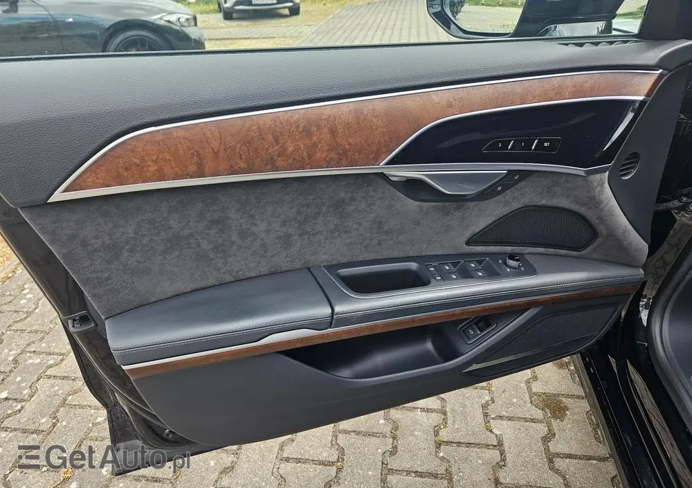 AUDI A8 50 TDI quattro tiptronic