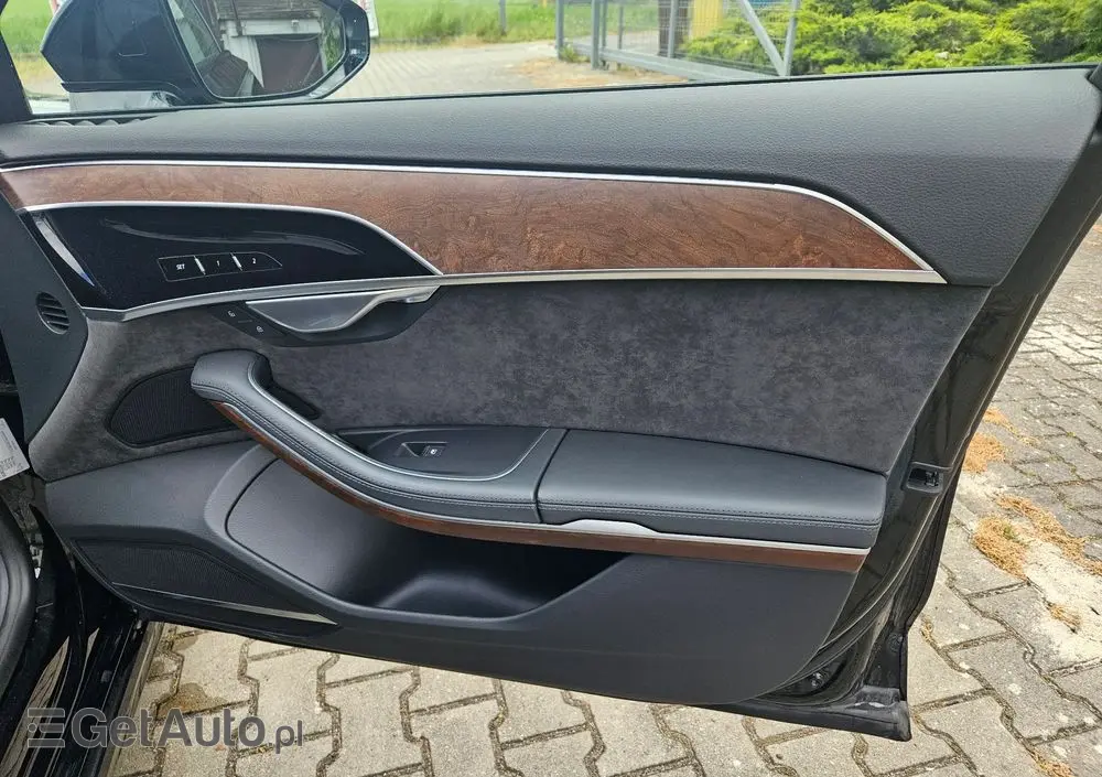 AUDI A8 50 TDI quattro tiptronic