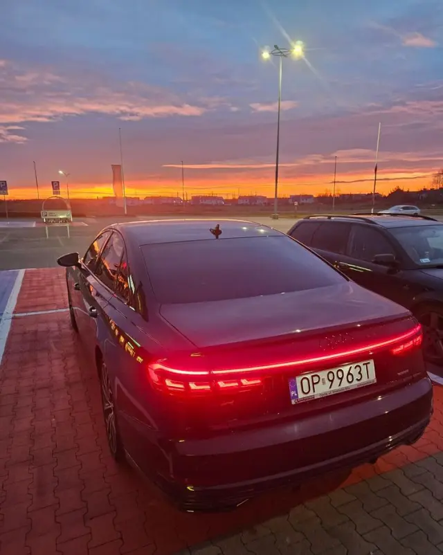 AUDI A8 50 TDI quattro tiptronic