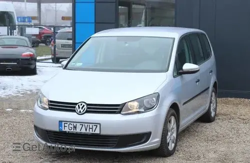 VOLKSWAGEN Touran 