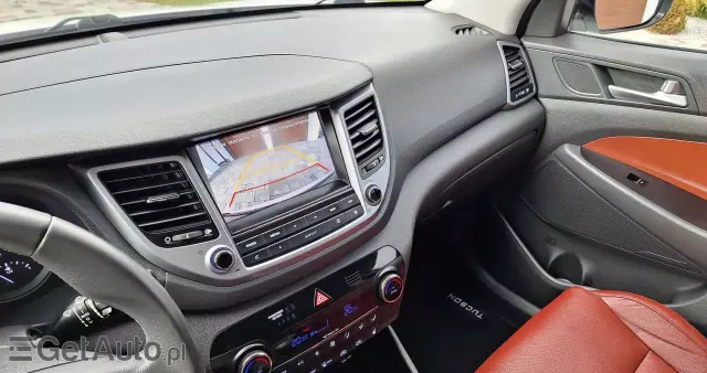 HYUNDAI Tucson Blue 1.7 CRDi 2WD Style