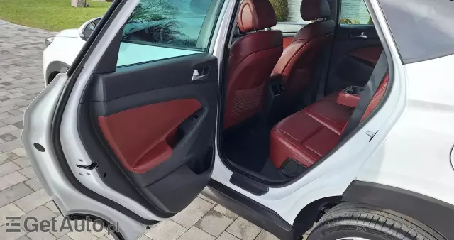 HYUNDAI Tucson Blue 1.7 CRDi 2WD Style