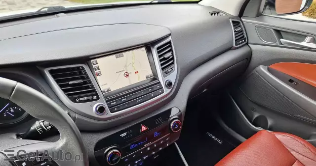 HYUNDAI Tucson Blue 1.7 CRDi 2WD Style