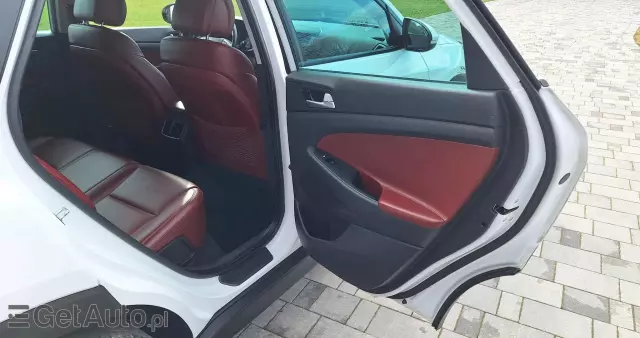 HYUNDAI Tucson Blue 1.7 CRDi 2WD Style