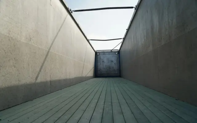 KNAPEN / RUCHOMA PODŁOGA / WALKING FLOOR / 94 m3  / OŚ PODNOSZONA / OSIE SAF / ALUFELGI / 