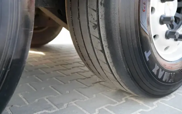 KNAPEN / RUCHOMA PODŁOGA / WALKING FLOOR / 94 m3  / OŚ PODNOSZONA / OSIE SAF / ALUFELGI / 