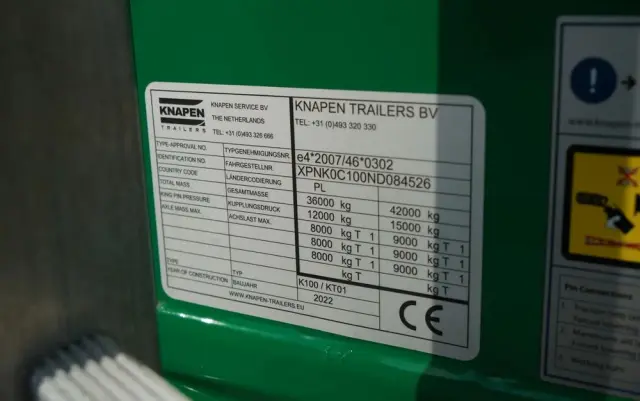 KNAPEN / RUCHOMA PODŁOGA / WALKING FLOOR / 94 m3  / OŚ PODNOSZONA / OSIE SAF / ALUFELGI / 