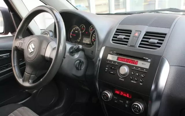 SUZUKI SX4 1.6 Comfort Plus