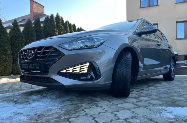 HYUNDAI I30 