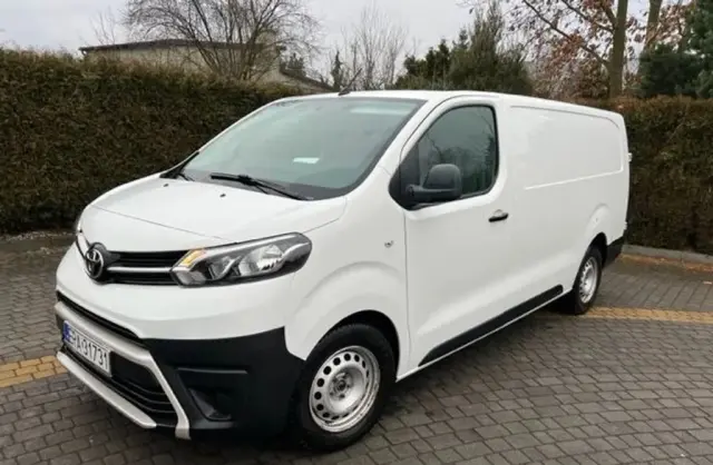 TOYOTA Proace 