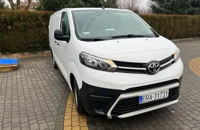 TOYOTA Proace 