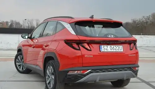 HYUNDAI Tucson 